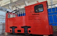 浙江5噸架線式湘潭電機車發(fā)往金屬礦